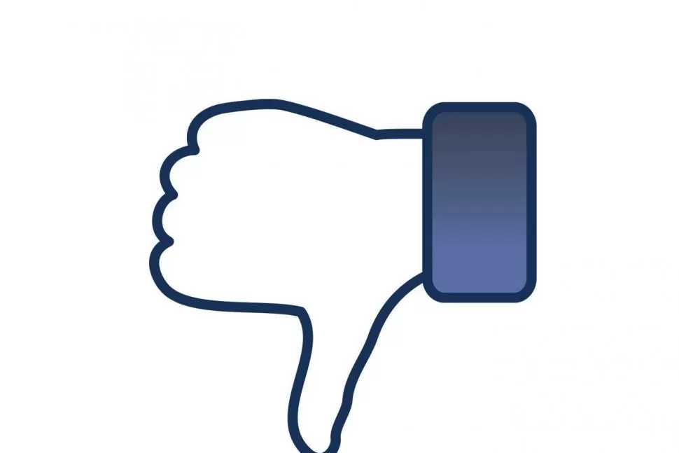 ¿Por qué no hay botón no me gusta en Facebook?