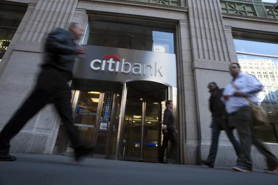 NUEVA YORK. El Citibank busca destrabar el pago a los bonistas reestructurados, antes del 31 de diciembre. REUTERS