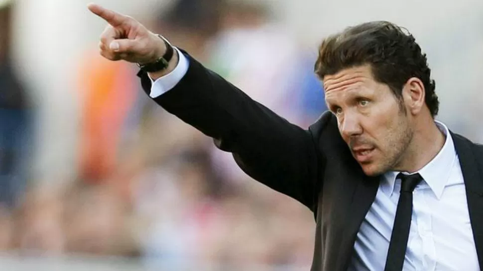 EL ELEGIDO. Diego Simeone fue elegido hoy como el mejor entrenador de la liga española de fútbol de la pasada temporada en la que su equipo, Atlético Madrid, se consagró campeón.