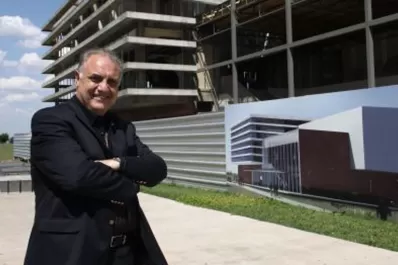 El fundador de la Universidad Siglo XXI disertará hoy en Tucumán