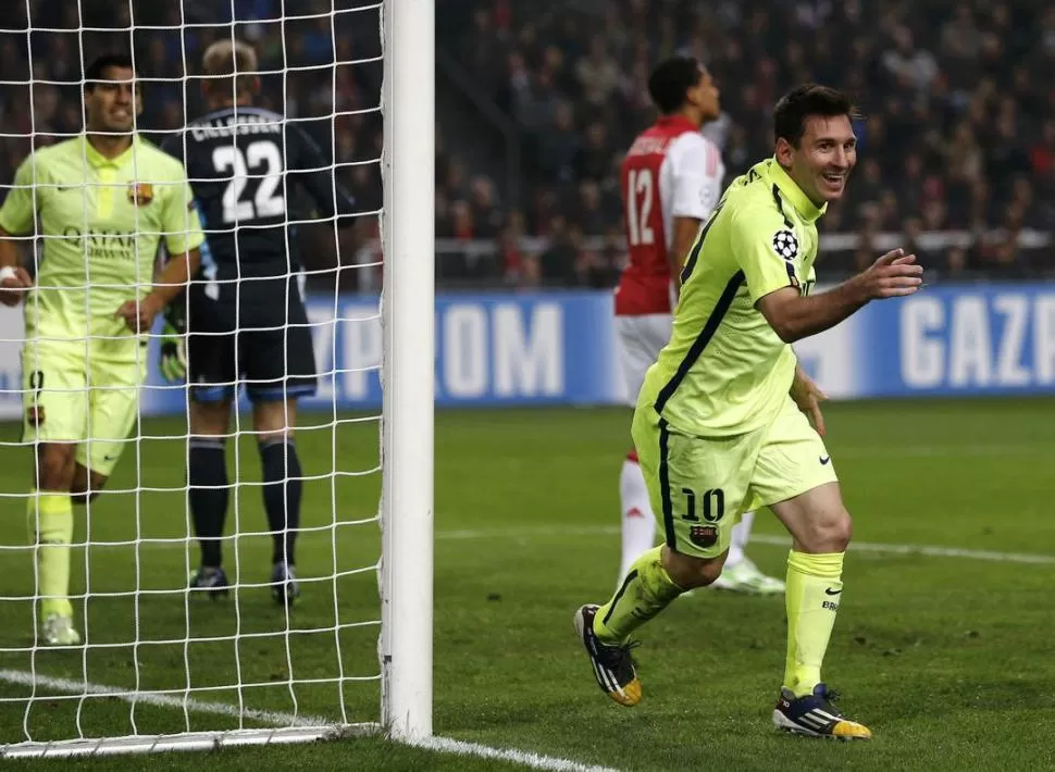 PURA FELICIDAD PARA EL ROSARINO. Messi marcó los dos goles con los que Barcelona derrotó a Ajax, en Ámsterdam. 