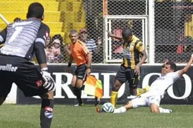 Olimpo venció a Quilmes y salió del fondo