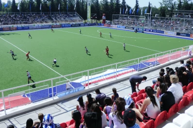 Si no se unen, lo devoran los de afuera