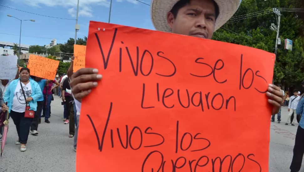 Los estudiantes de Iguala habrían sido muertos y calcinados