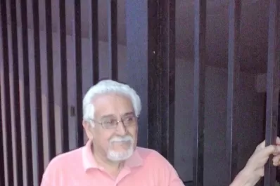 “Creo que la función del poeta es reflejar la realidad”