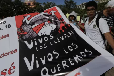 Peritos argentinos confirman que no había estudiantes en fosas