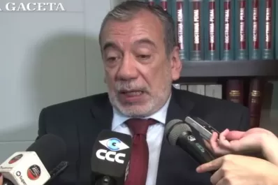 Rigourd está dispuesto a responder a los afectados, pero quiere saber quiénes son, dijo su abogado