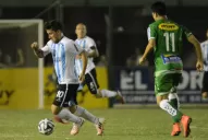 Atlético triunfó de visitante y renació como el Ave Fénix