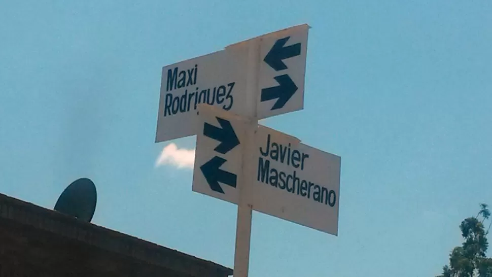 HOMENAJE. En el barrio 180 Viviendas optaron por nombres originales para las calles.