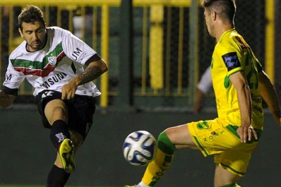 Vélez le ganó a Defensa y Justicia 2 a 0