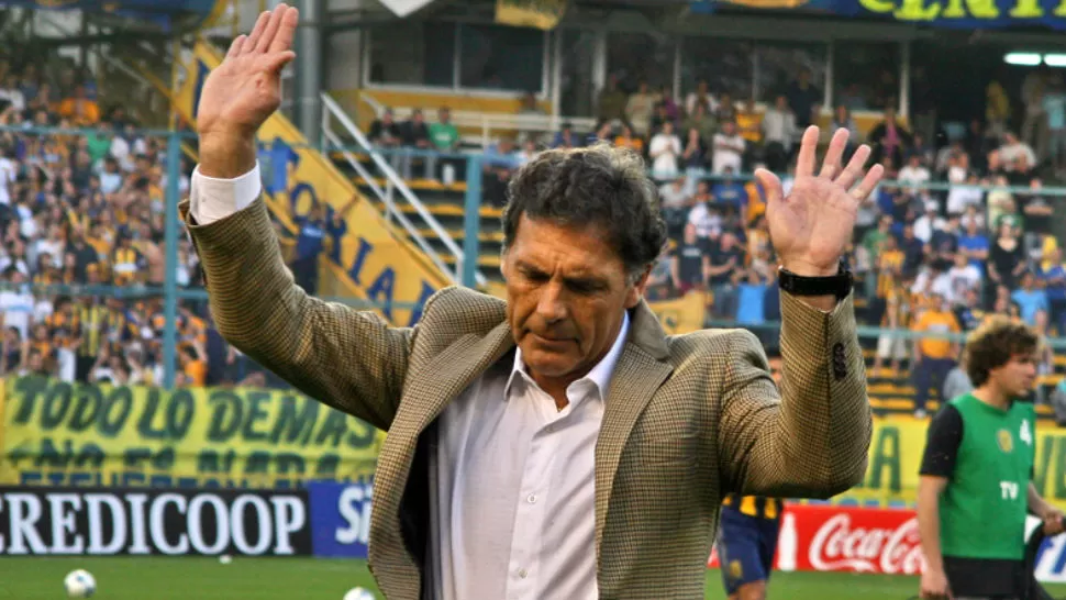 NO VA MAS. Miguel Angel Russo se despidió de Rosario Central, renunciando a su cargo de entrenador. 
