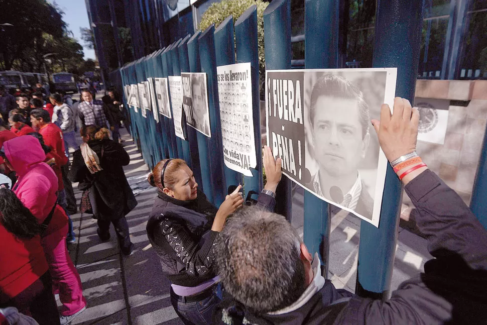 Peña Nieto quiere eliminar la policía municipal para combatir los crímenes y el narcotráfico