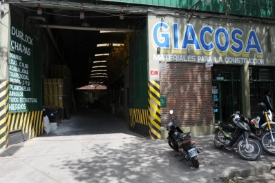 Aprovecharon el corte de luz para robar en un corralón