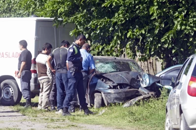 Las fotos del accidente en el que murió un agente de policía del 911