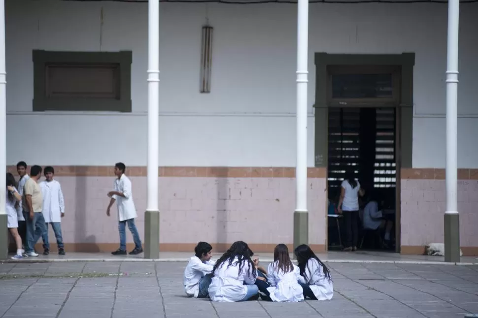 EN CAPILLA. Los alumnos del secundario que no promovieron materias tienen esta semana para remontar. la gaceta / foto de iDIEGO ARÁOZ (ARCHIVO)