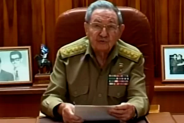 Raúl Castro: esta decisión merece el respeto y reconocimiento de nuestro pueblo