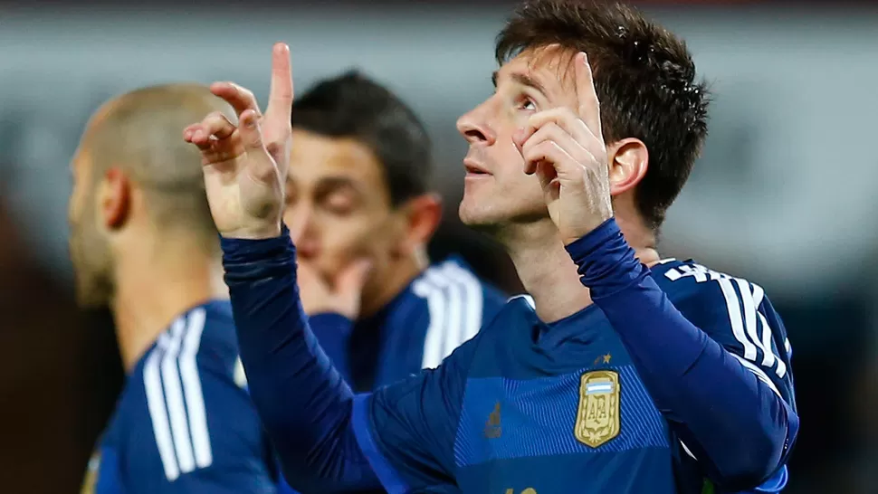SABOR AMARGO. Messi y la Selección debieron conformarse con el N° 2 en la última Copa del Mundo. ARCHIVO