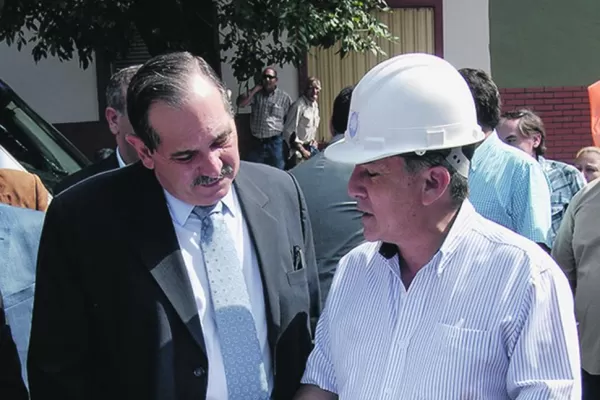 Alperovich pide otro año para pagar los juicios contra el Estado