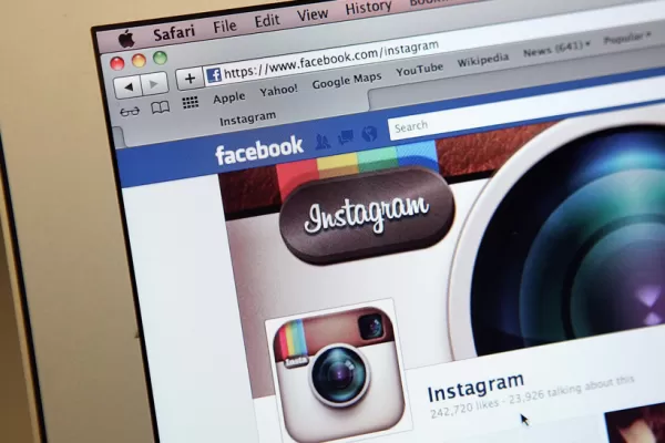 Instagram borró millones de cuentas falsas