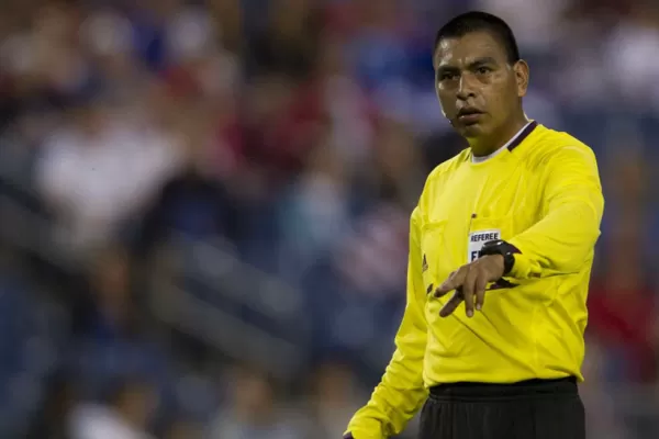 Un guatemalteco dirigirá la final entre San Lorenzo y Real Madrid