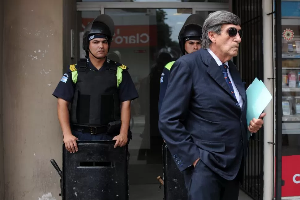 OFUSCADO. El fiscal Guillerme Herrera criticó el dictamen que dejó libres a los imputados del caso Cofin. la gaceta / foto de inés quinteros orio