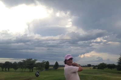 Con mucha actitud, le pusieron el pecho al calor