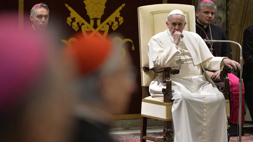 REPRIMENDA. El Papa advirtió a los administradores del Vaticano contra las tentaciones mundanas. REUTERS