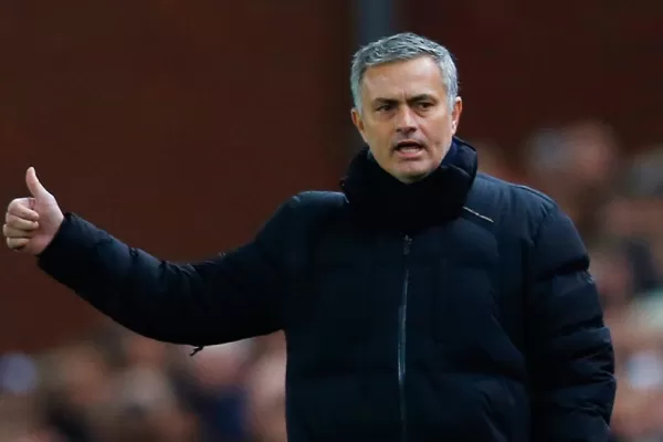 Mourinho: no tenemos opción de contratar a Messi