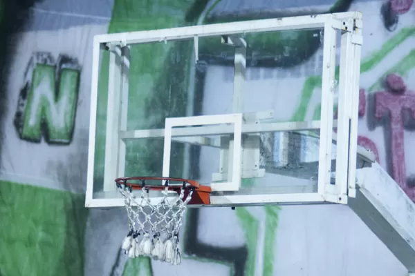 Nicolás Avellaneda emparejó el cruce