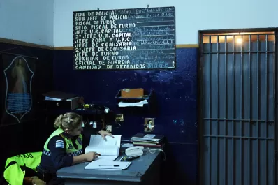Gran despliegue policial tras la fuga de presos en Villa Luján