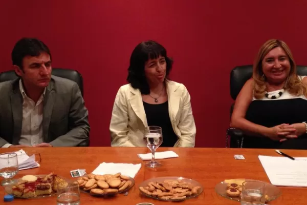 La aspirante Casen niega haber intentado condicionar a los integrantes del CAM