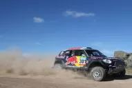 Orly Terranova volcó y perdió la punta en la general