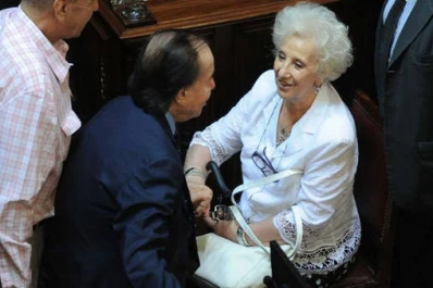 La gran traición de Menem fue el indulto, dijo Estela de Carlotto