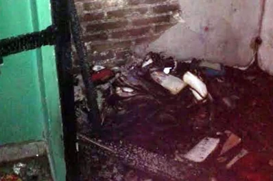 Santiago del Estero: incendiaron un depósito con materiales didácticos en una escuela