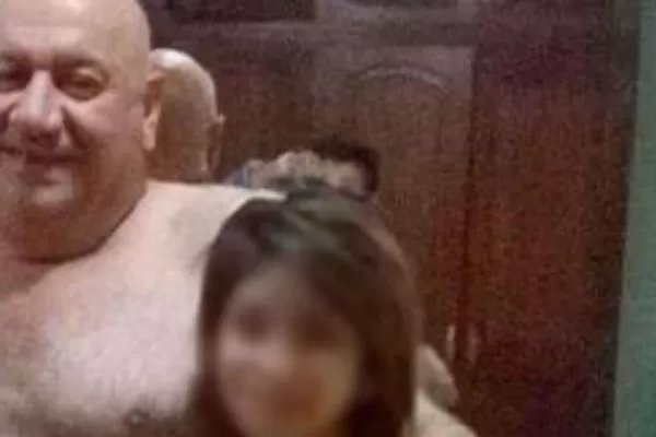 Escándalo en Salta por las fotos de un intendente con señoritas semidesnudas