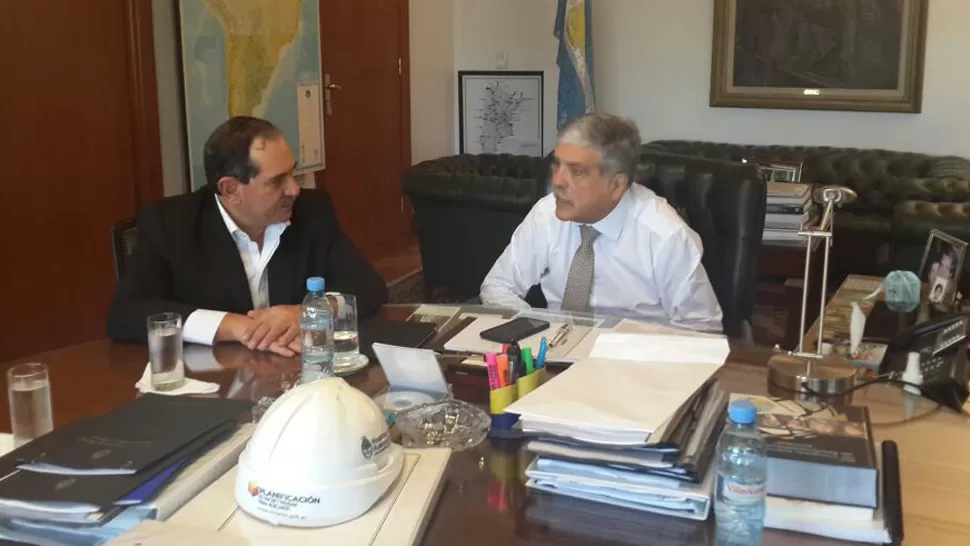 ELECTRICIDAD. Alperovich se reunió ayer con el titular de Planificación, Julio De Vido, en Buenos Aires. secretaría de prensa y difusión