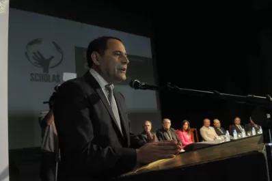 Sin “Pacto”, el PE ya negocia con municipios