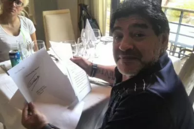 Fidel Castro le envió una carta a Maradona, que está en La Habana