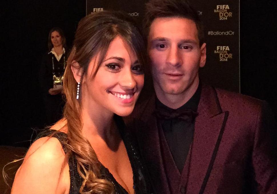Messi lució un extravagante traje vinotinto en la gala del Balón de Oro -  LA GACETA Tucumán
