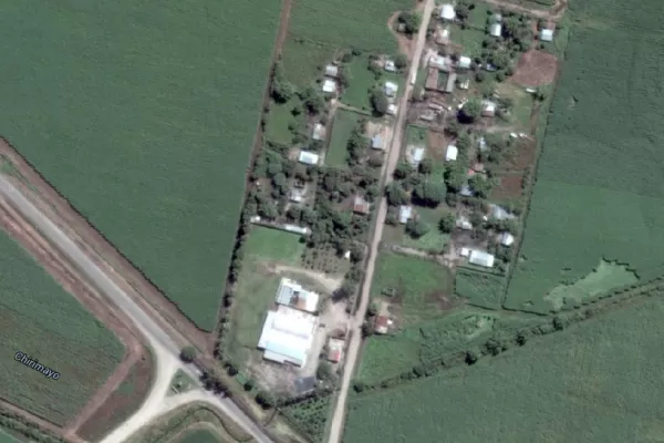 Un hombre perdió el control de su moto, cayó al suelo y murió