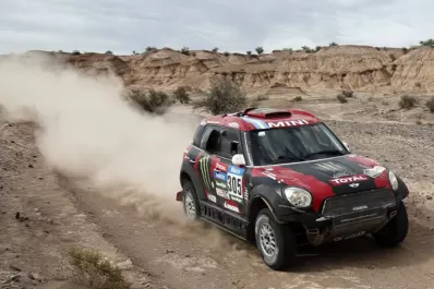 Por primera vez en la historia dos argentinos en el podio en autos