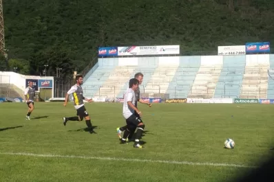 Arsenal le ganó 1 a 0 a Atlético en el amistoso de pretemporada