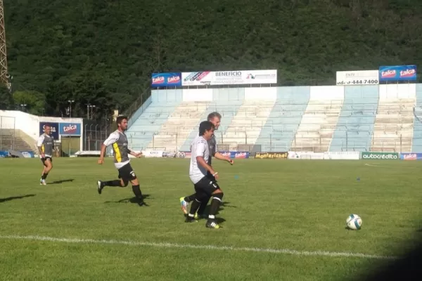 Arsenal le ganó 1 a 0 a Atlético en el amistoso de pretemporada