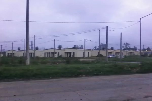 Usurparon casas del nuevo barrio Manantial Sur