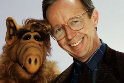 Max Wright: de ser el 'papá' de Alf a actor porno gay y adicto al crack