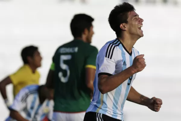 Con dos goles de Simeone y otro de Cardozo, Argentina le ganó a Bolivia