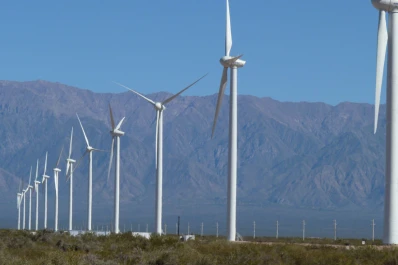 Empresarios chinos invertirán más de 200 millones de dólares en el parque eólico de La Rioja