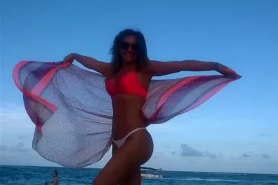 El sensual álbum de vacaciones de Silvina Saleme Posleman