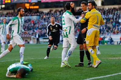 Video: Cristiano Ronaldo se fue expulsado por golpear a un rival