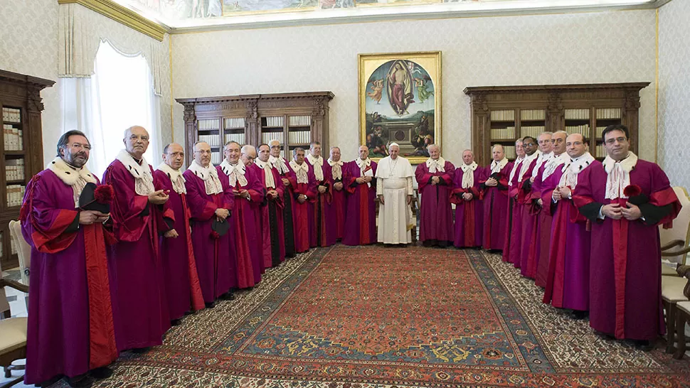 REUNION. Francisco se reunió con jueces de la Santa Sede vaticana. REUTERS. 